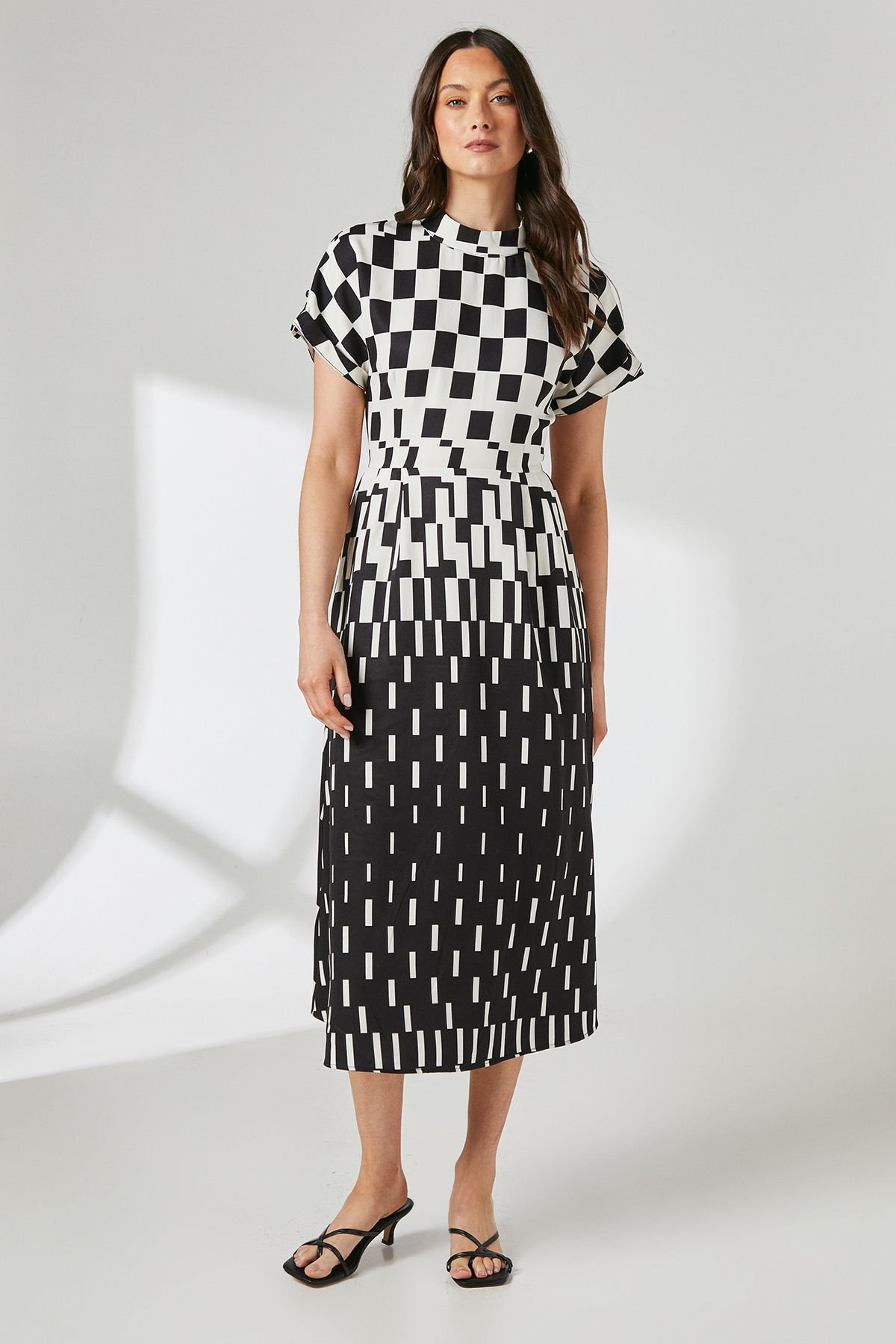 Principles Principles Women's Geo Print High Neck Detail Crepe Midi Dress in Mono - 2