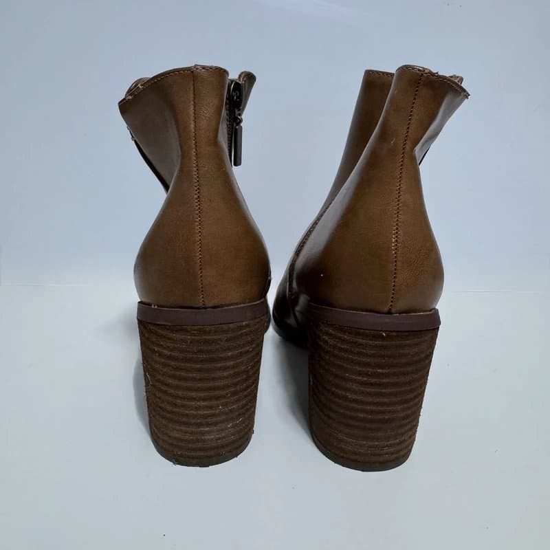 Peacocks Blondo Cognac Leather Waterproof Ankle Boots - Size 6.5