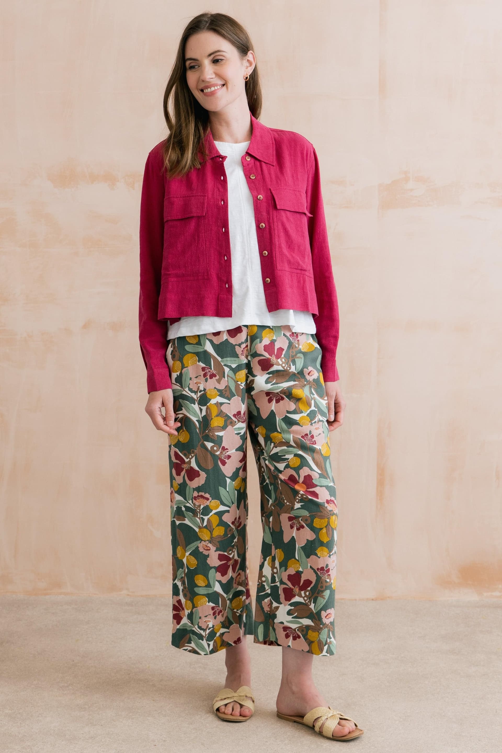 Lily & Me Lily & Me Women's Greta Print Cropped Trousers in Green