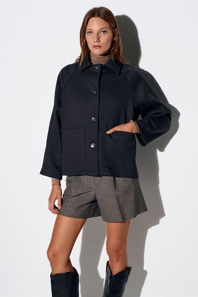 Dilvin Dilvin Women's Oversized Plush Woven Button Jacket in Black - 3