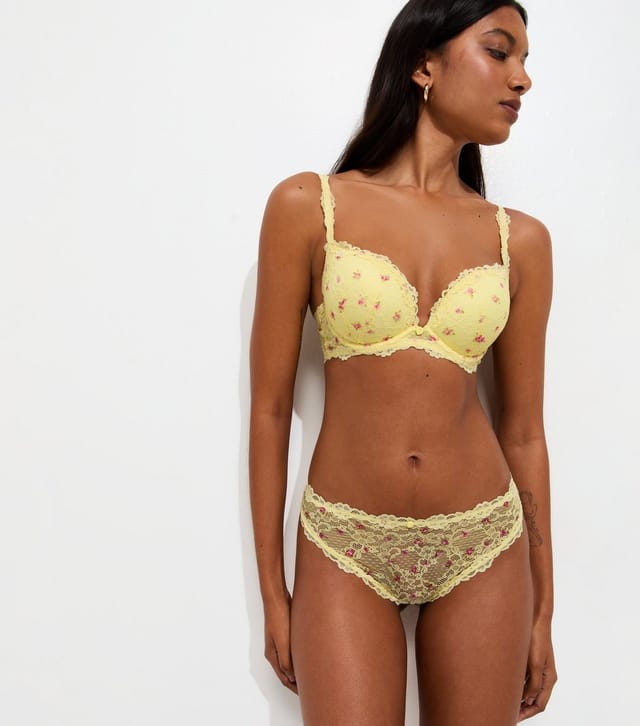New Look Women's Yellow Floral Print Lace Thong New Look - 3
