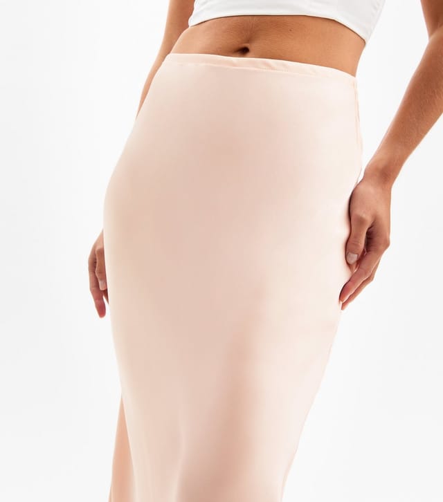 New Look Women's Light Pink Bias Cut Satin Midi Skirt New Look - 2
