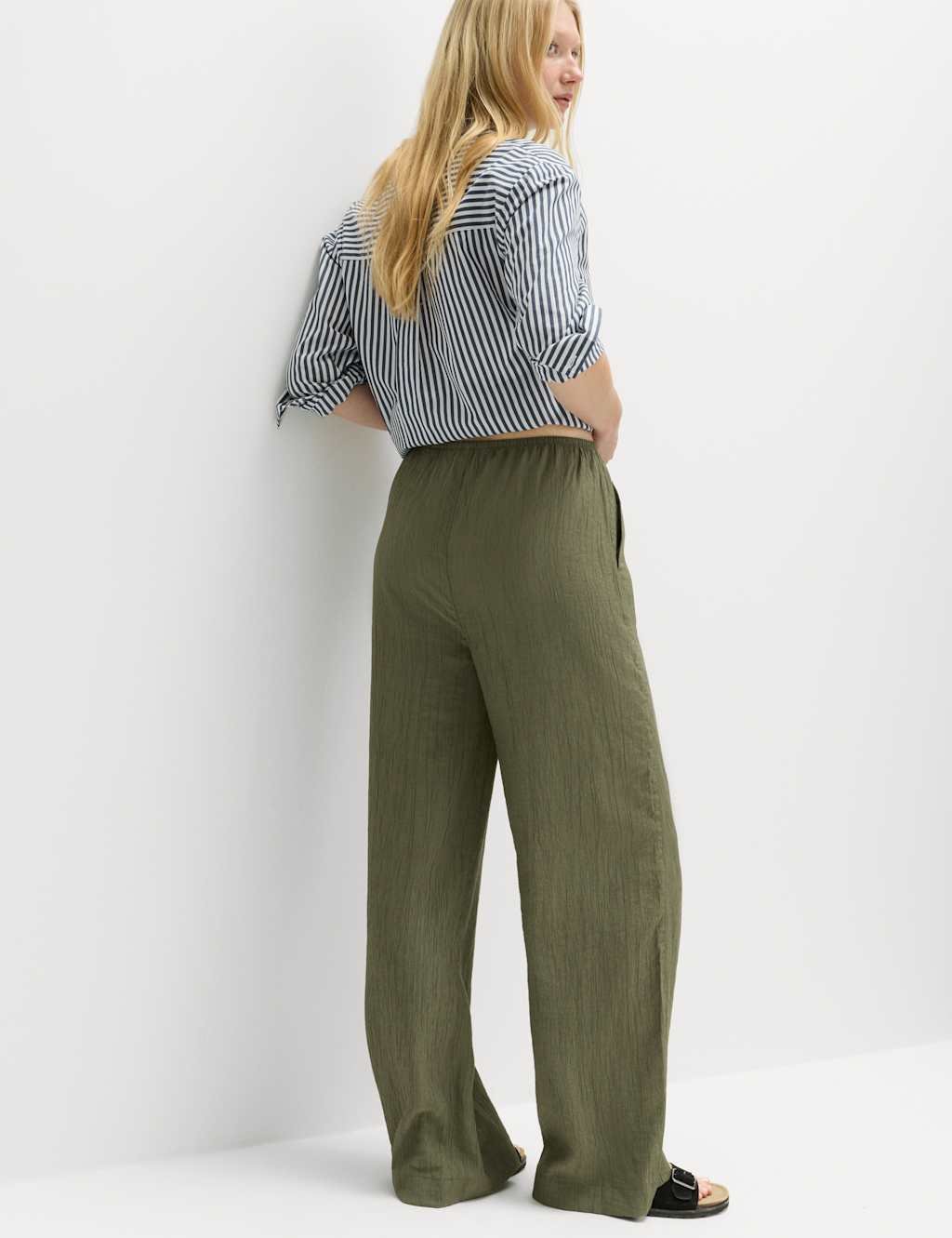 Marks & Spencer M&S Crinkle Elasticated Waist Wide Leg Trousers Khaki - 3