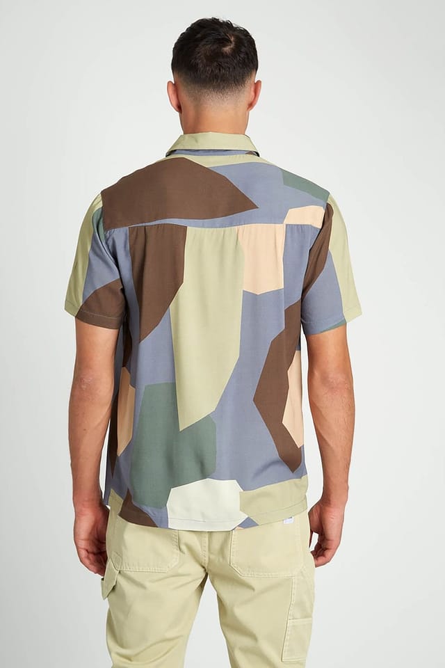 Native Youth Native Youth Men's Short Sleeve Lightweight Abstract Relaxed Shirt in Blue - 2