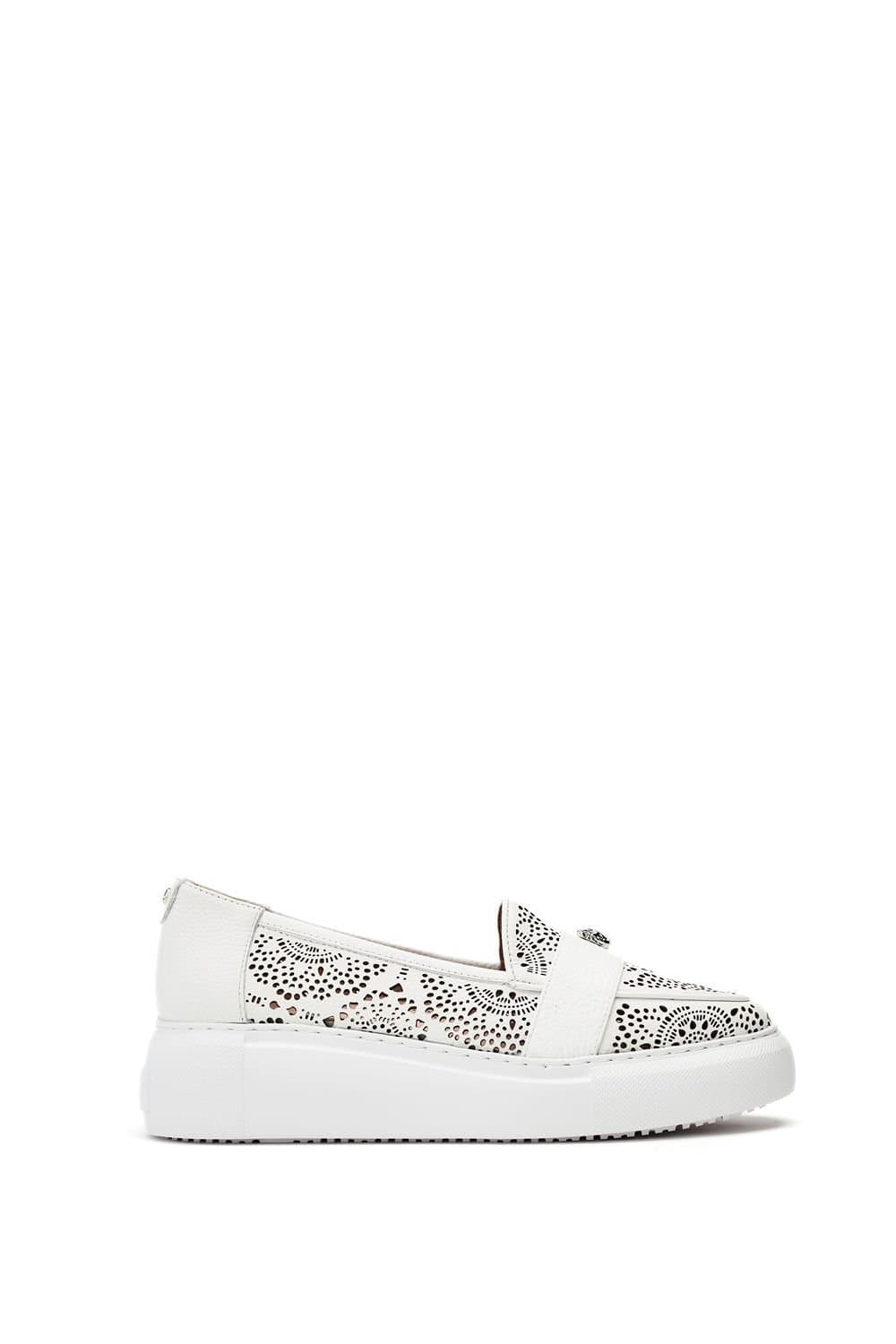 Moda In Pelle Moda In Pelle Women's 'Eudia' Leather Loafers in White