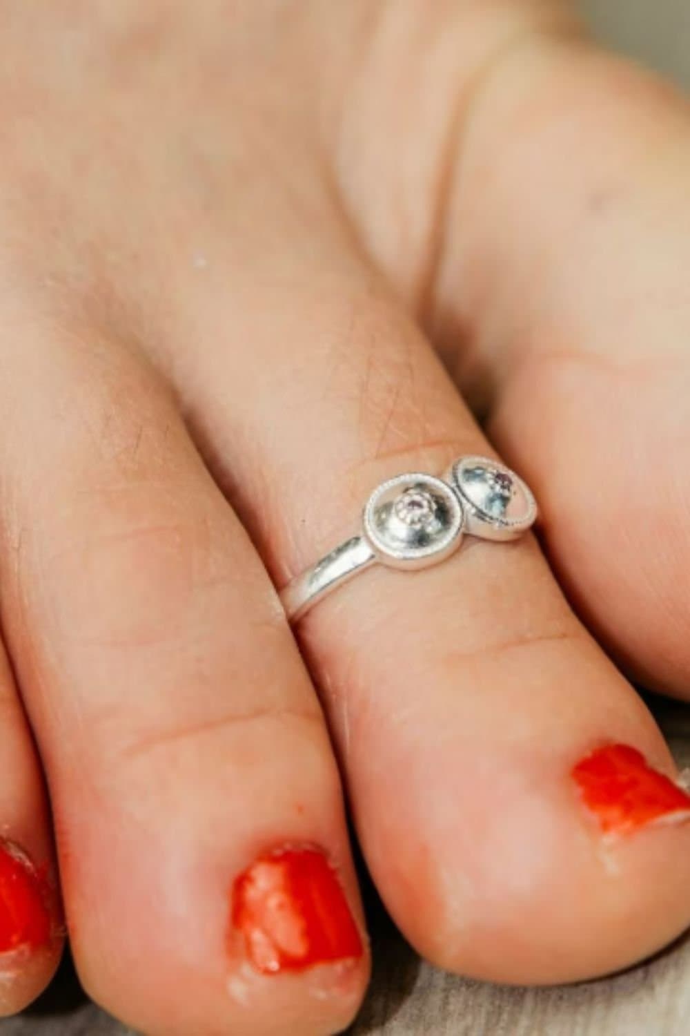 The Colourful Aura The Colourful Aura Women's 1 Pcs 925 Silver Adjustable Bohemian Two Ball Plain Round Toe Ring