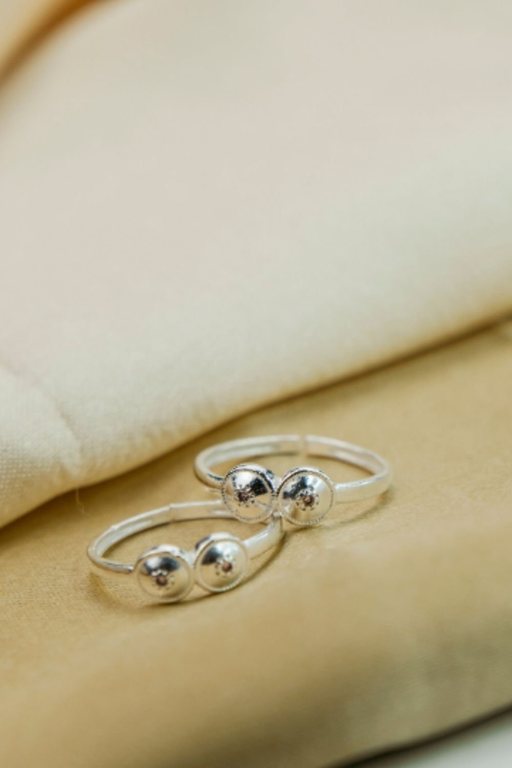 The Colourful Aura The Colourful Aura Women's 1 Pcs 925 Silver Adjustable Bohemian Two Ball Plain Round Toe Ring - 2