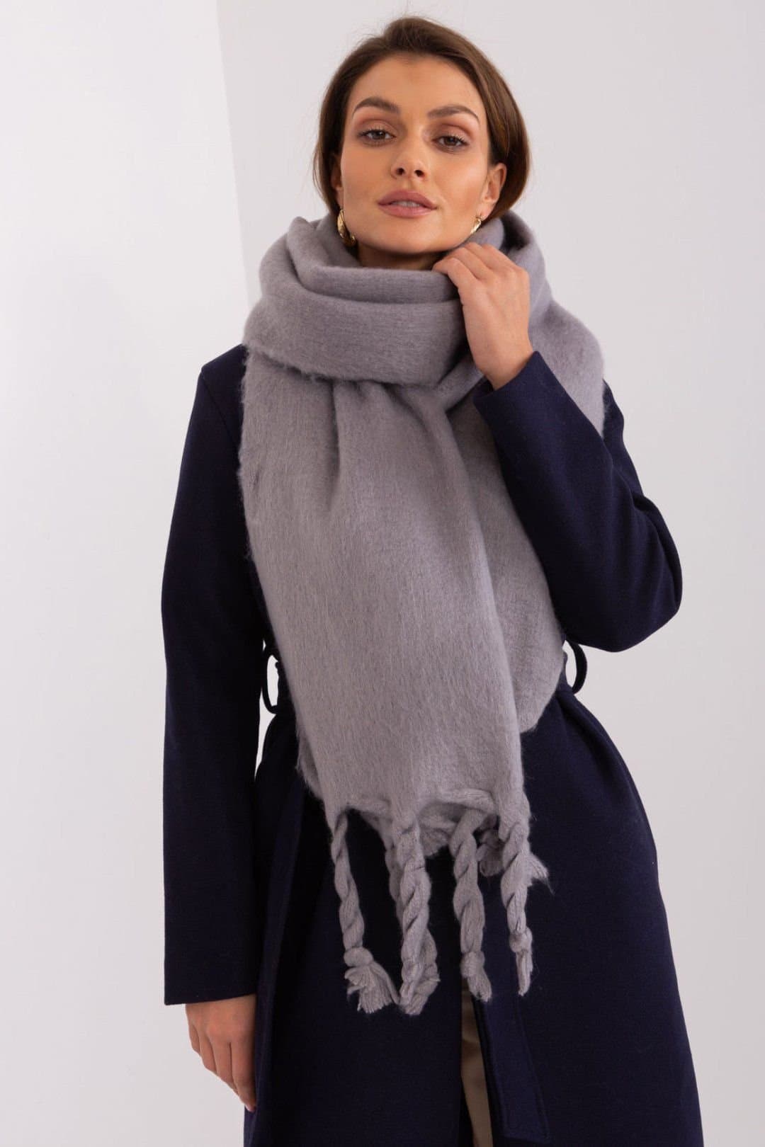 Love Lace Love Lace Women's Long Smooth Polyester Tassel Scarf in Grey