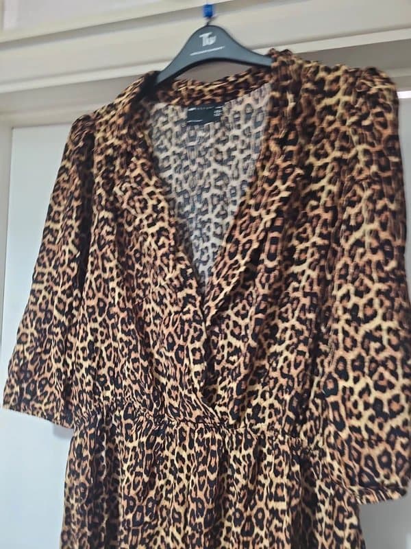 ASOS Asos size 20 leopard print playsuit all in one romper jumpsuit