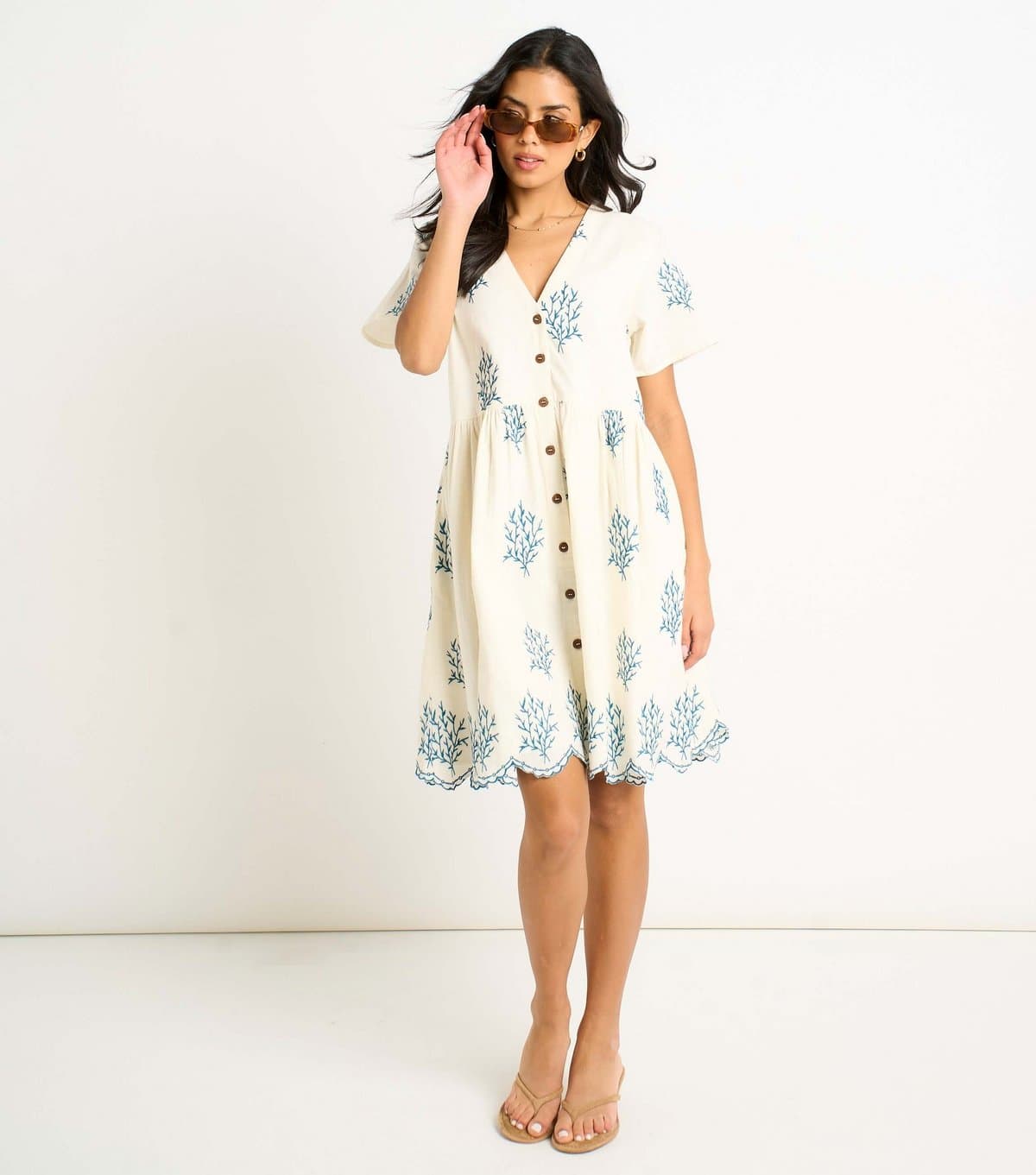 Gini London Women's Off White Floral Embroidered Smock Mini Dress Gini London New Look