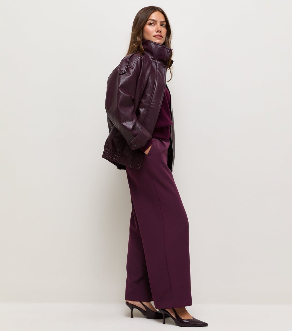 New Look Women's Petite Dark Burgundy Pull On Wide Leg Trousers New Look