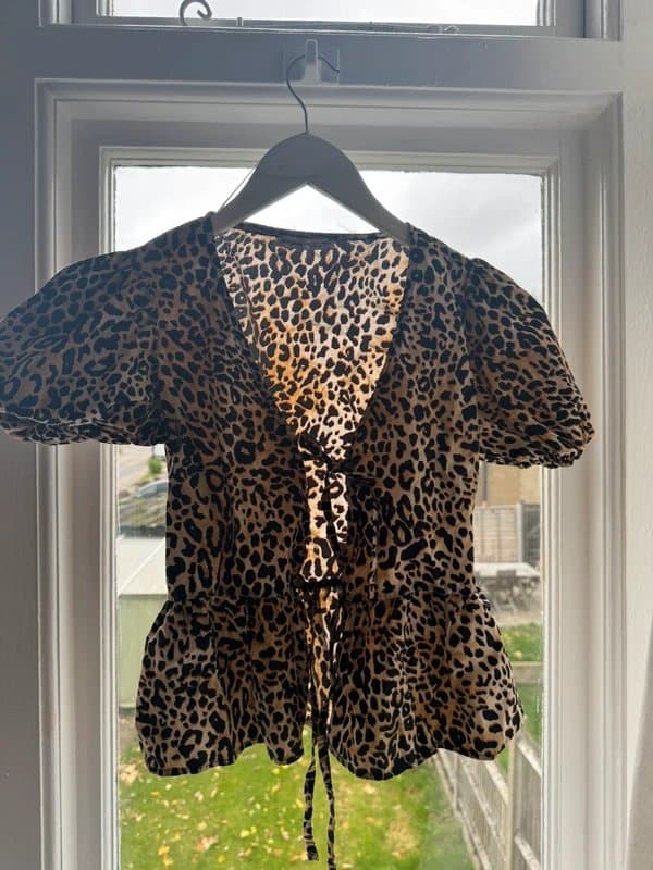 Bershka Leopard print Bershka top