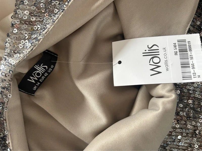 Wallis Wallis Silver Sequin Top – Size UK 14 – New With Tags