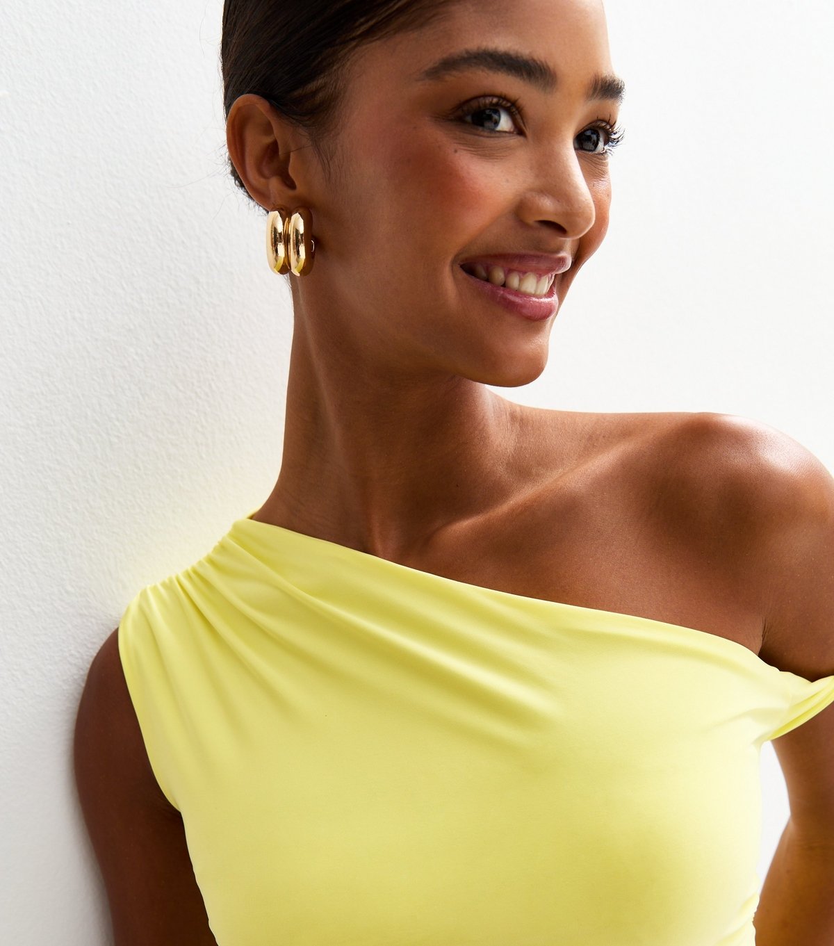 Pink Vanilla Women's Yellow Twisted Off The Shoulder Top Pink Vanilla New Look - 2