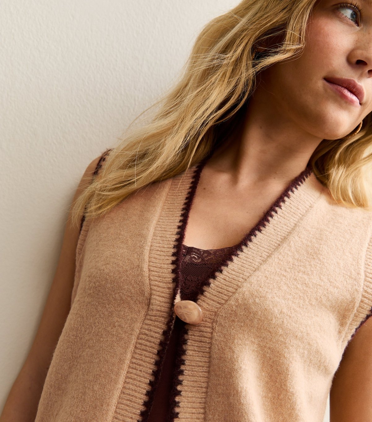 New Look Women's Camel Blanket Stitch Knit Waistcoat New Look - 3