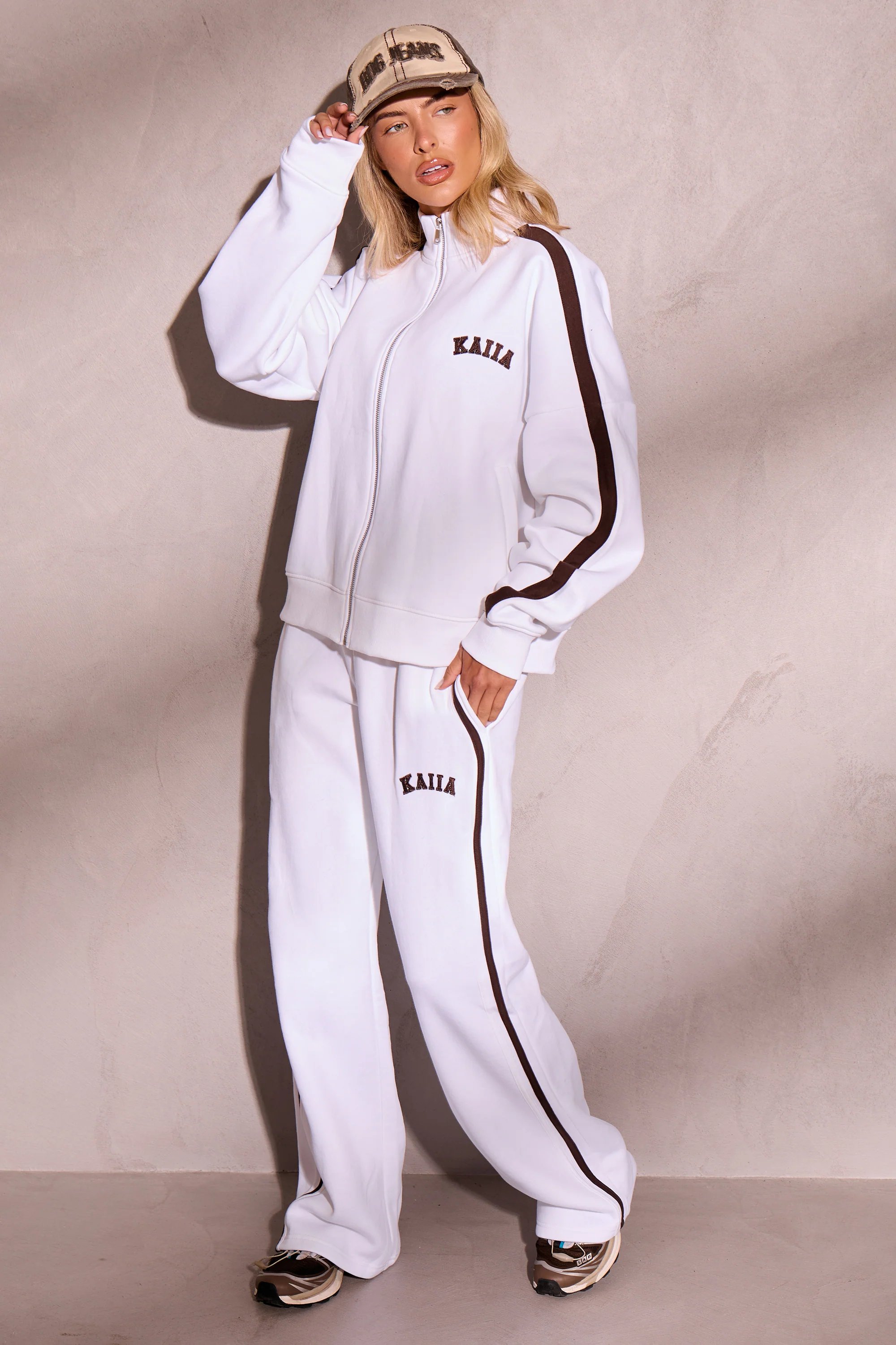 Kaiia Kaiia Side Stripe Zip Through Sweatshirt Off White & Brown - 3