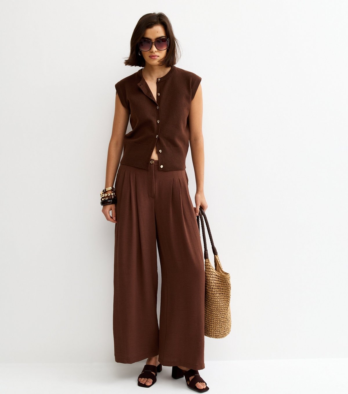 New Look Women's Dark Brown Knit Abstract Button Waistcoat New Look - 2