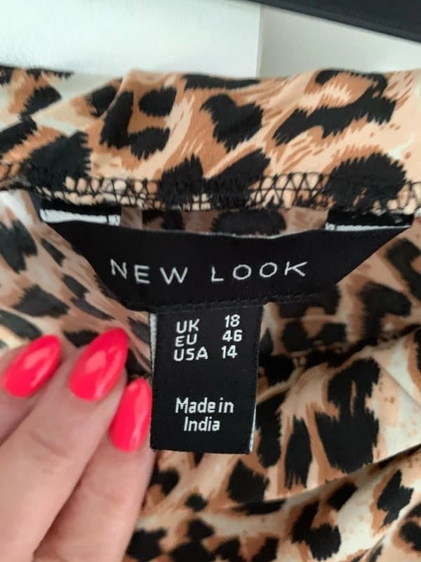 New Look New Look leopard print lightweight skirt 18