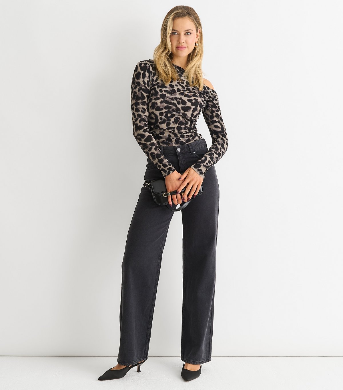 Gini London Women's Grey Animal Print Jersey Top Gini London New Look - 2