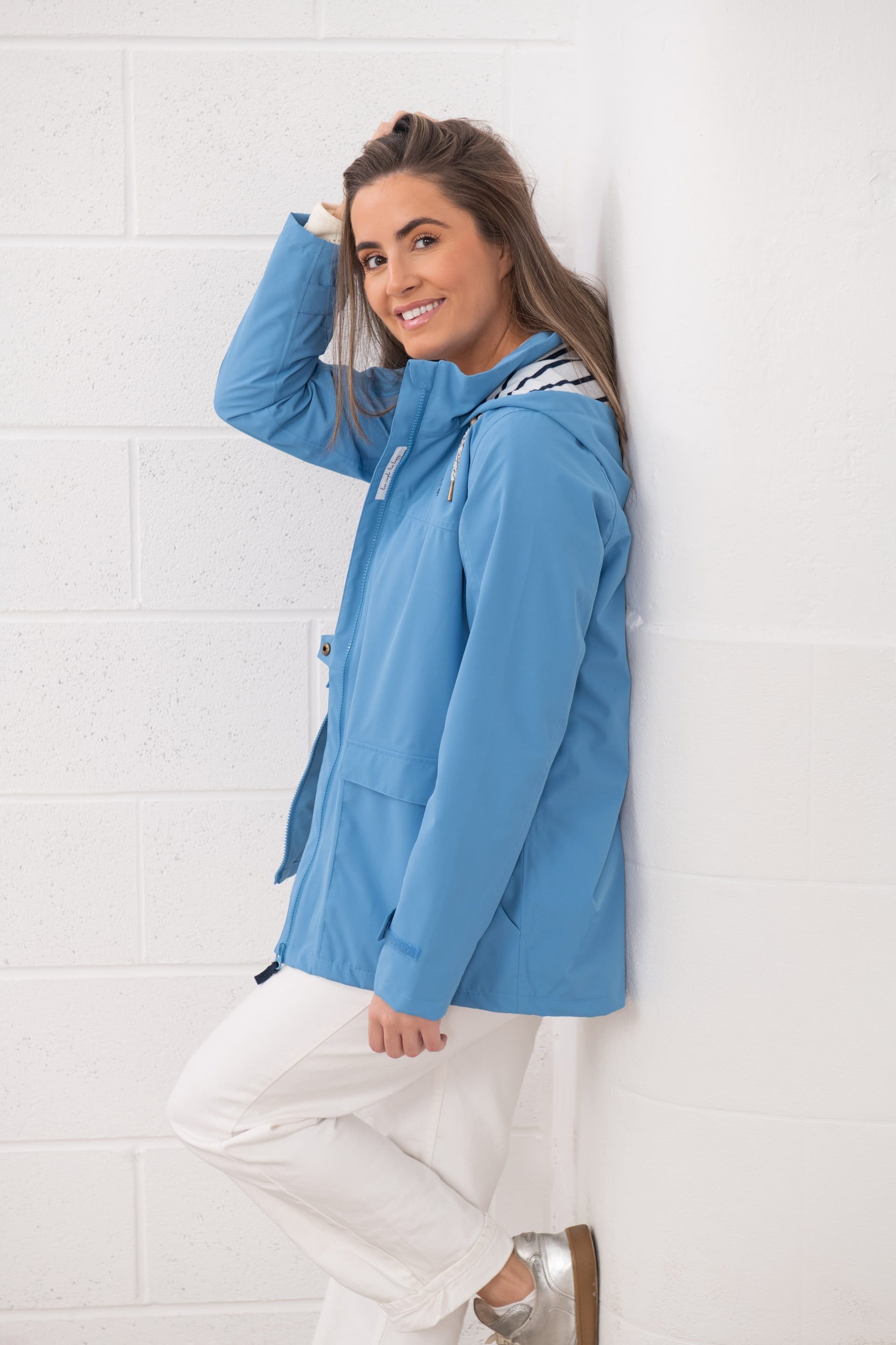 Lighthouse Clothing Lighthouse Clothing Women's Beachcomber Waterproof Jacket Spring Sumer Outdoor Coat in Mid Blue - 4