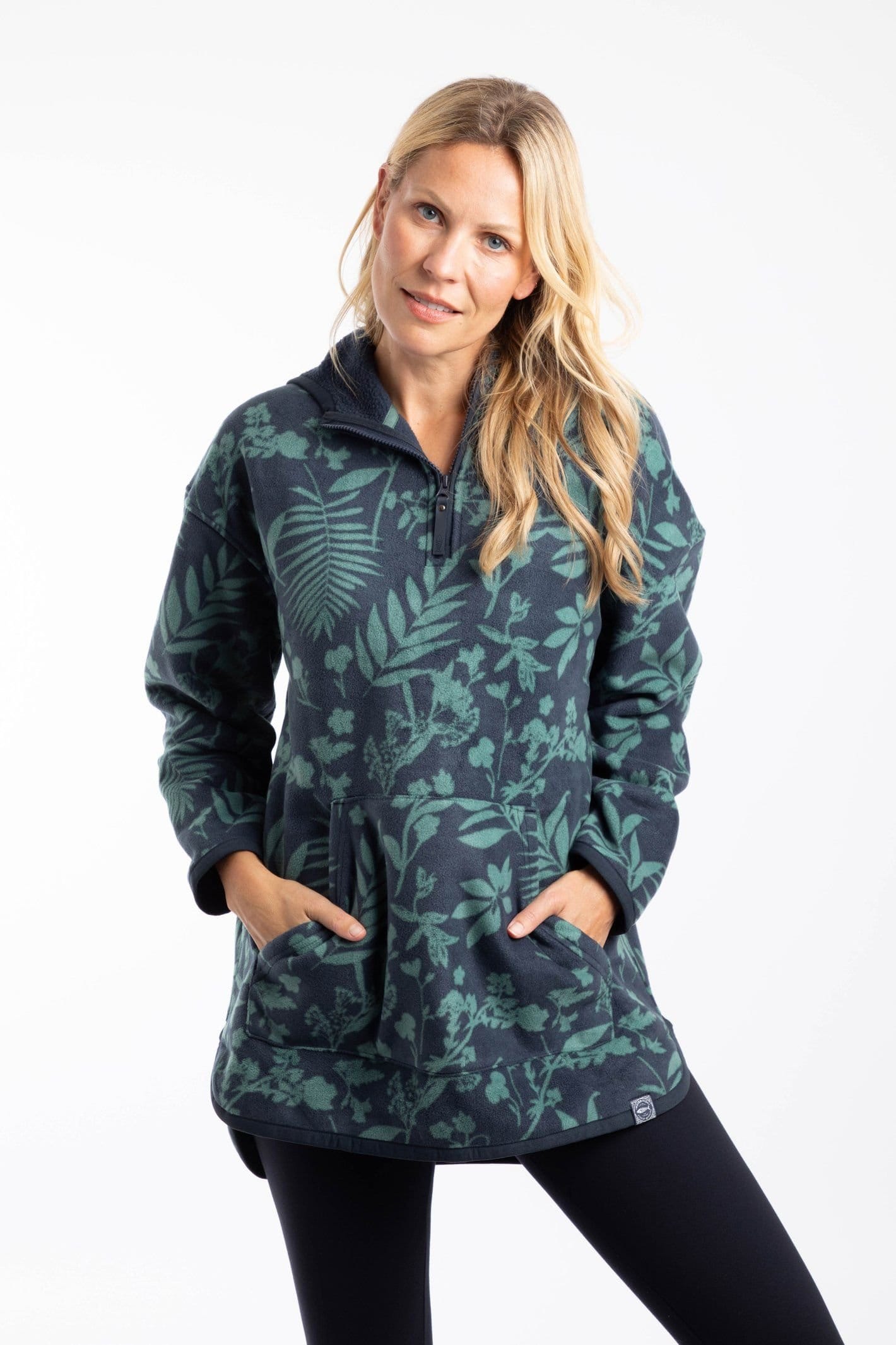 Weird Fish Weird Fish Women's Ester Printed Polar Popover Hoodie in Green - 4