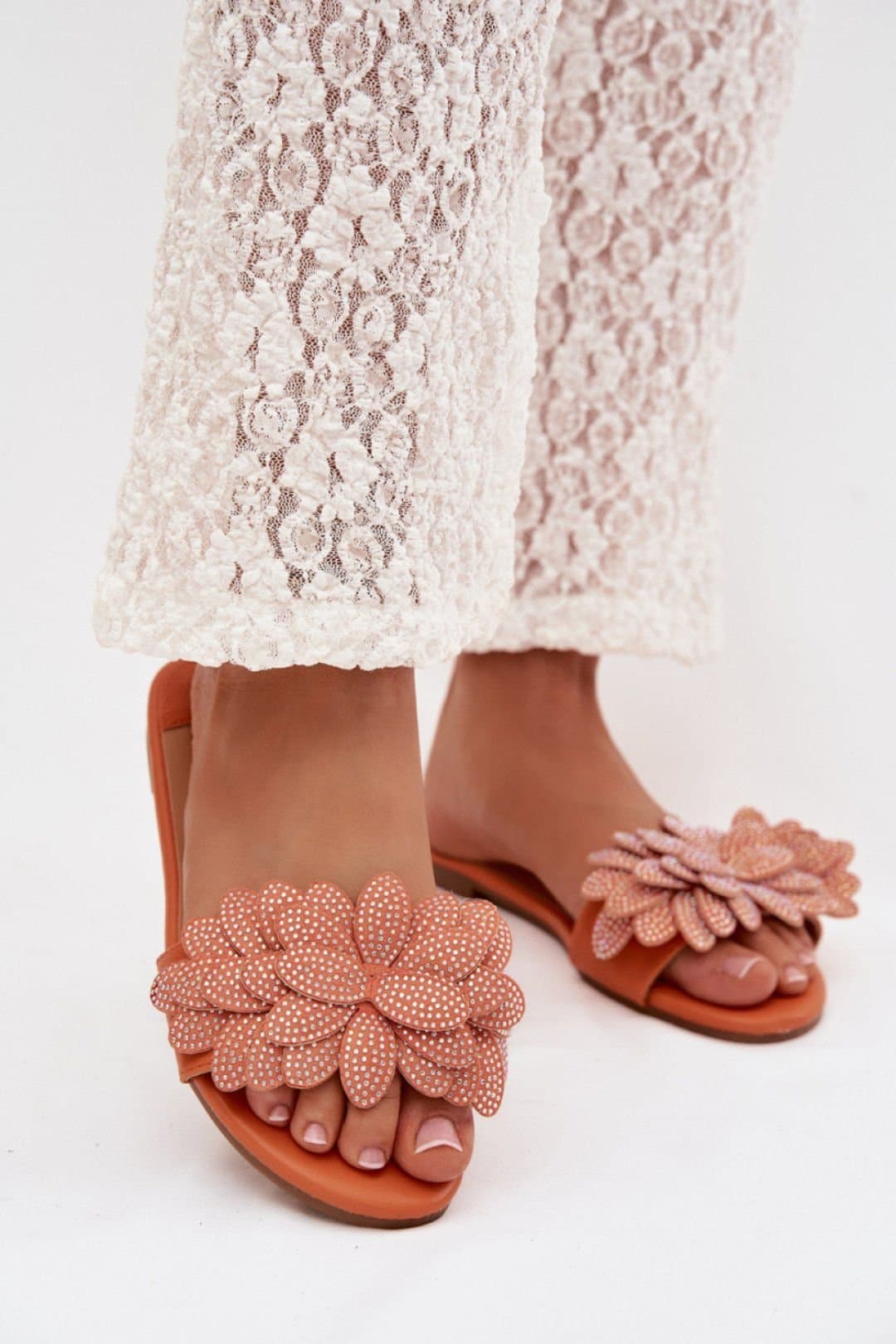 Love Lace Love Lace Women's Comfort Flat Flip Flops with Decorative Front for Summer in Orange