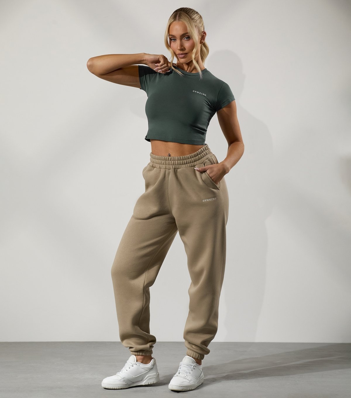 Gym King Women's 365 Khaki Green Fitted Cropped T-Shirt Gym King New Look - 2