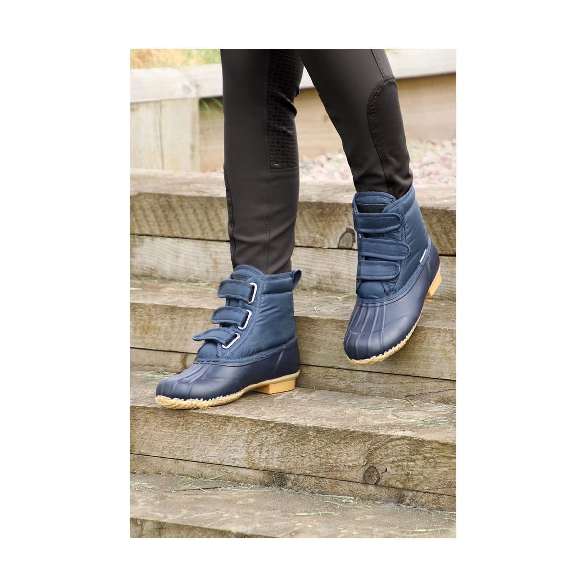 HyLAND HyLAND Women's Muck Boots in Navy - 4