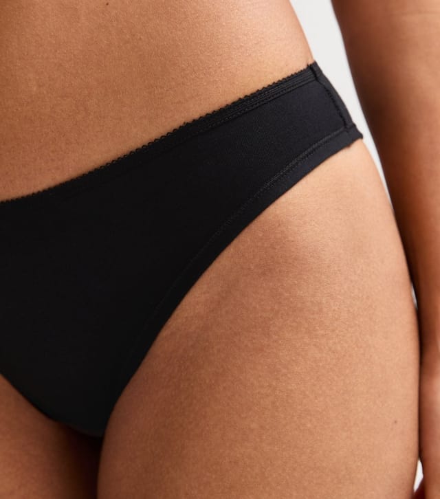 New Look Women's Black Cotton Jersey Ruched Back Brazilian Briefs New Look - 2