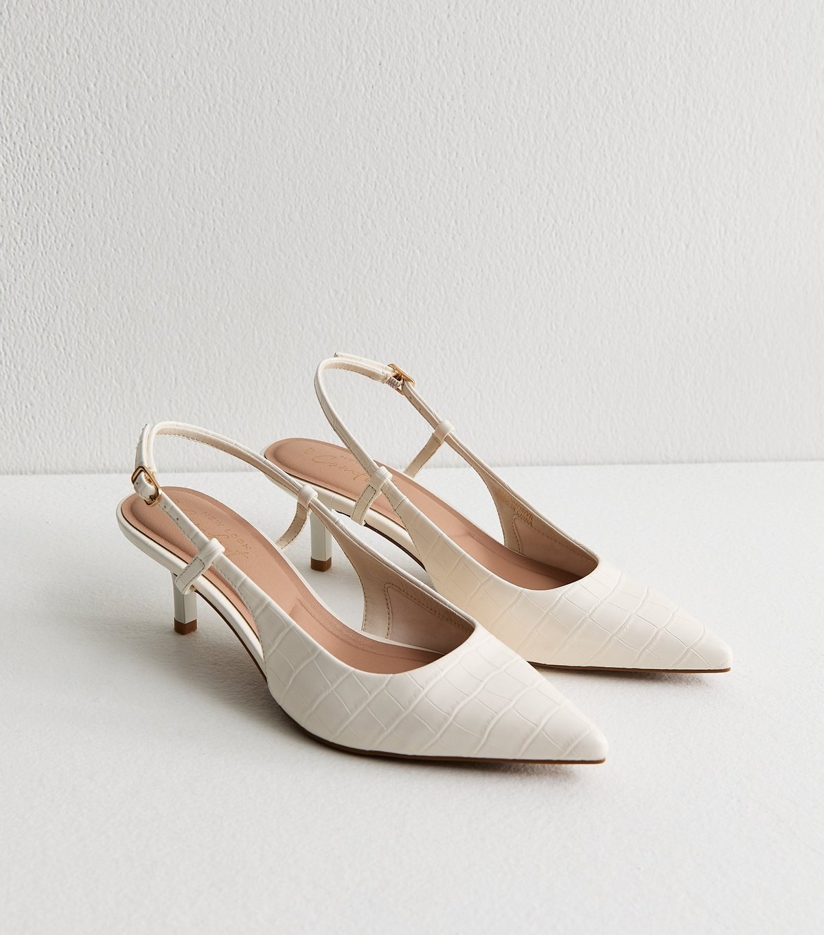 New Look Women's White Faux Leather Croc Embossed Slingback Court Shoes Vegan New Look - 3