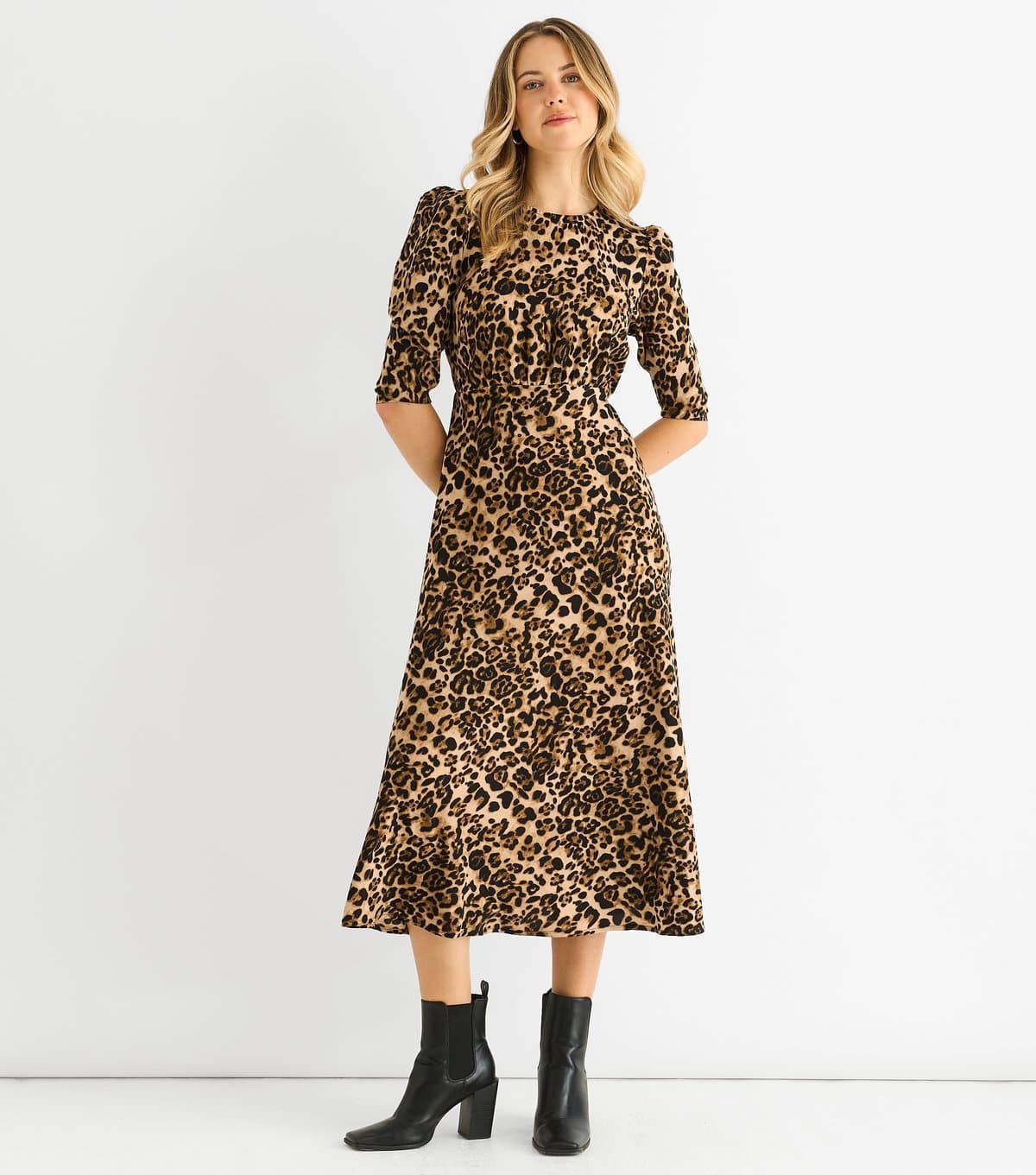 Gini London Women's Brown Leopard Print Puff Sleeve Midi Dress Gini London New Look