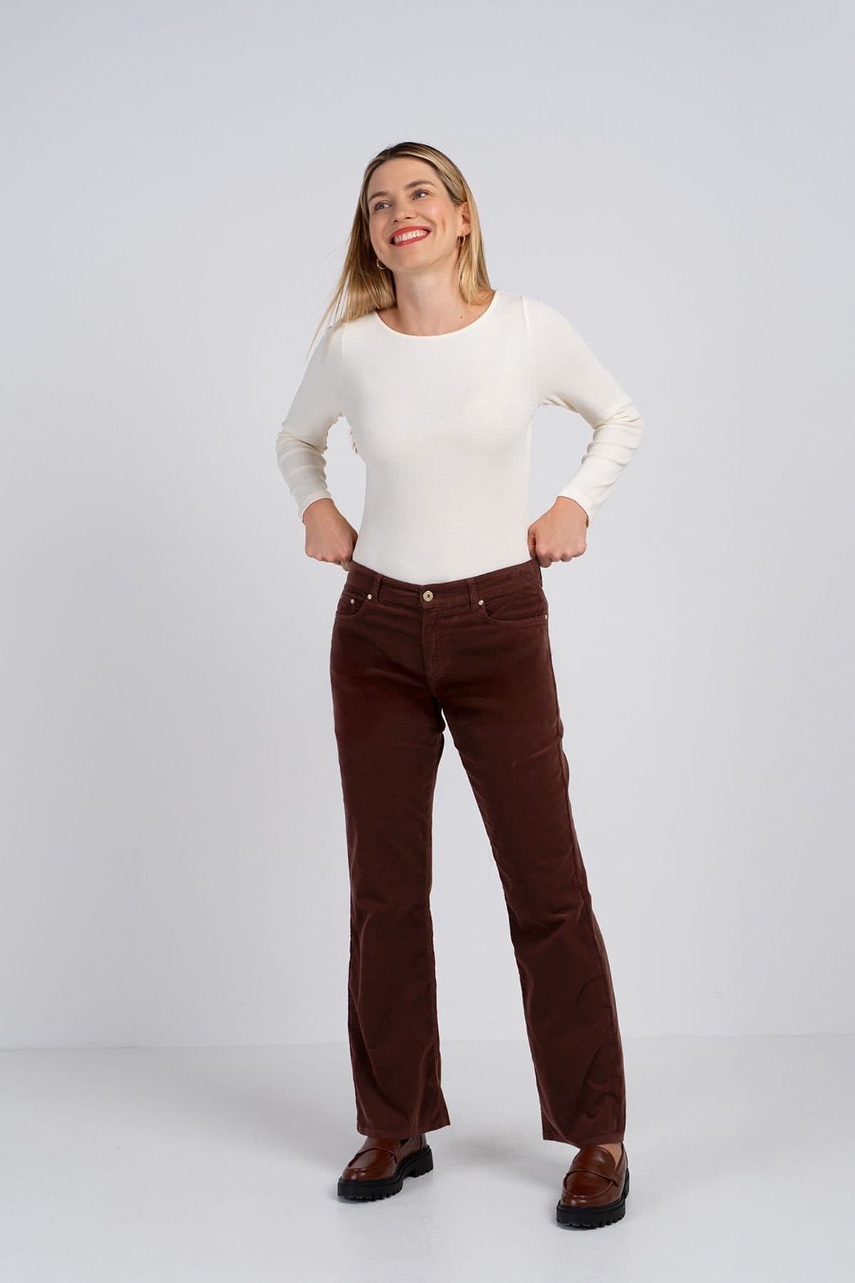Kettlewell Kettlewell Women's Jamie Cord Bootcut Trousers in Chocolate