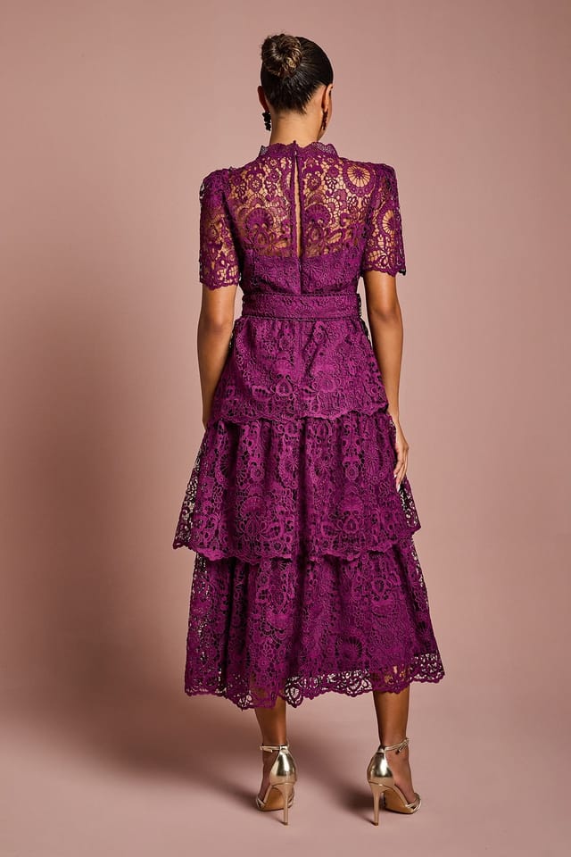 Coast Coast Women's Petite Short Sleeve V Neck Tiered Lace Midi Dress in Plum - 3