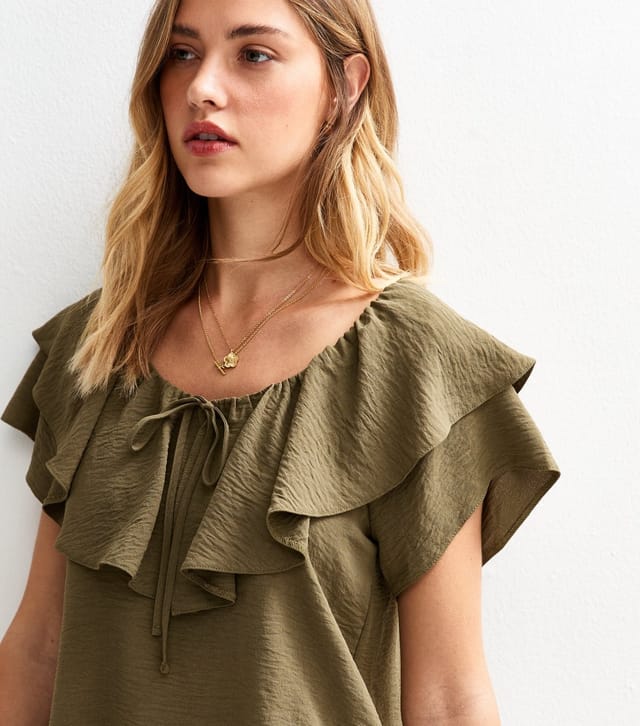New Look Women's Khaki Crinkle Texture Frill Trimmed Short Sleeve Blouse New Look - 2