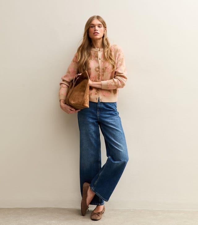 New Look Women's Camel Floral Midweight Crewneck Cardigan New Look - 2