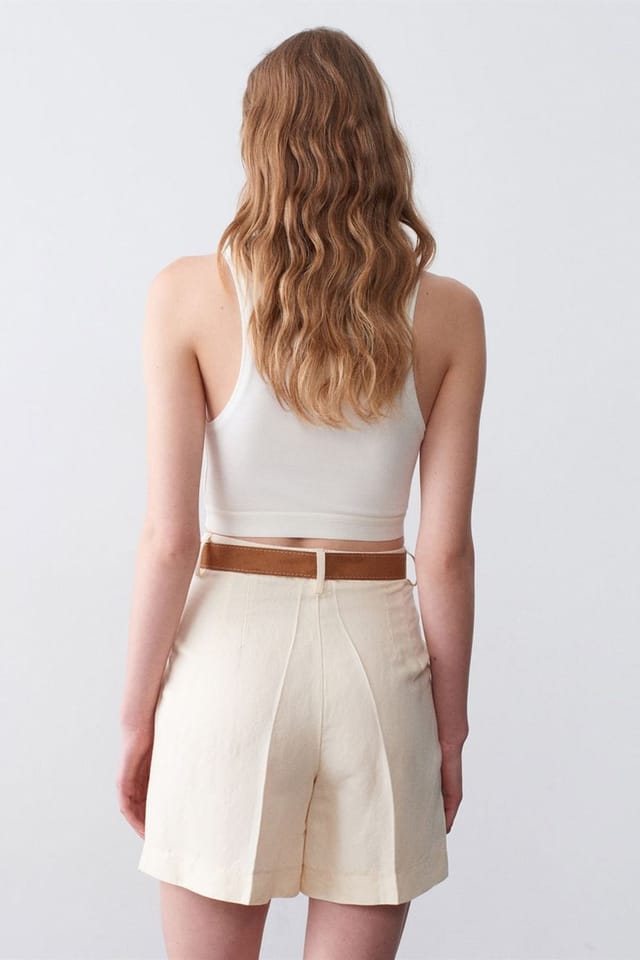 Dilvin Dilvin Women's High-Waist Wide-Leg Tailored Shorts in Cream - 2