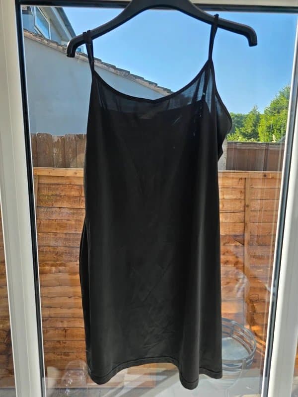 Never Fully Dressed Never Fully Dressed Black Lace Dress – Size 14
