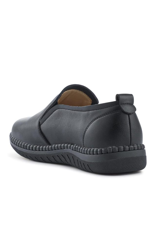 Pavers Pavers Women's Wide Fit Smart Slip-On Shoes With Leather Insole in Black - 3