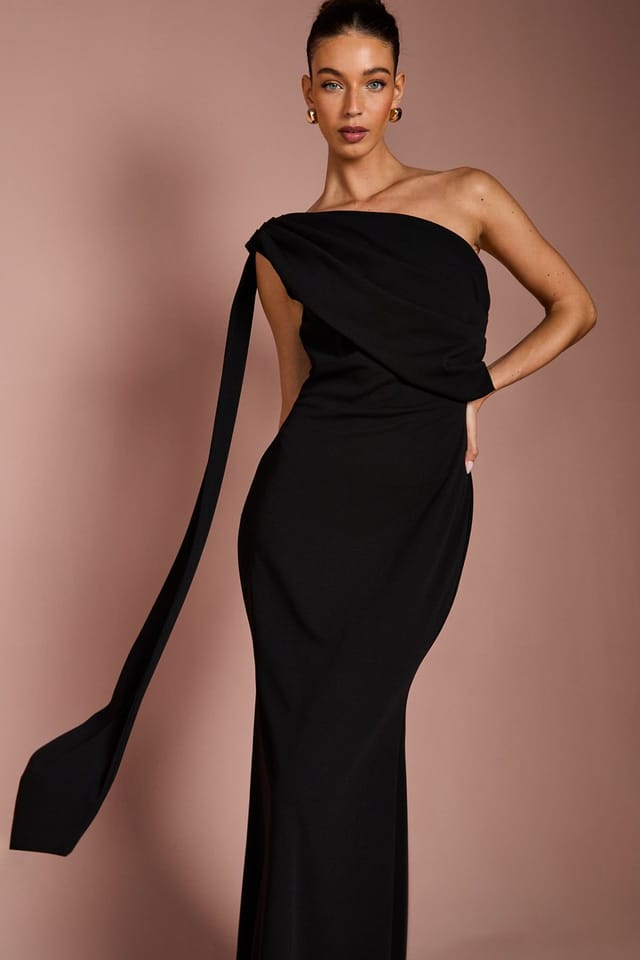 Coast Coast Women's One Shoulder Stretch Crepe Maxi Dress in Black - 2
