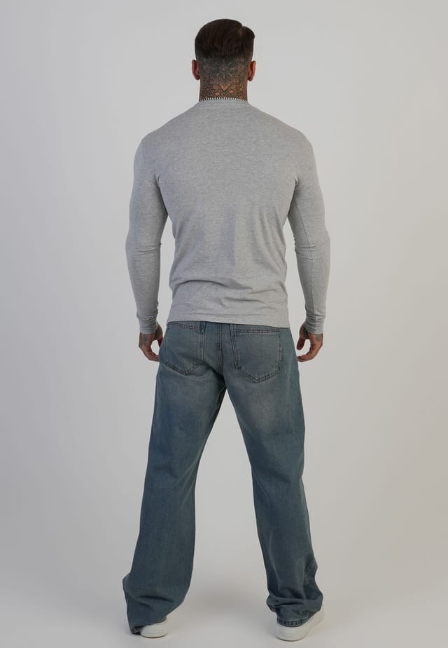 SikSilk SikSilk Men's Essentials LS T-Shirt in Grey - 3