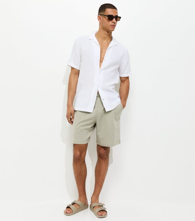 New Look Men's Khaki Regular Textured Pull On Shorts New Look - 3