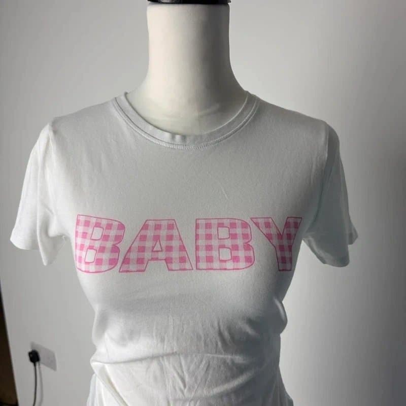 New Look New Look Baby Graphic T-Shirt Y2K White Size 6