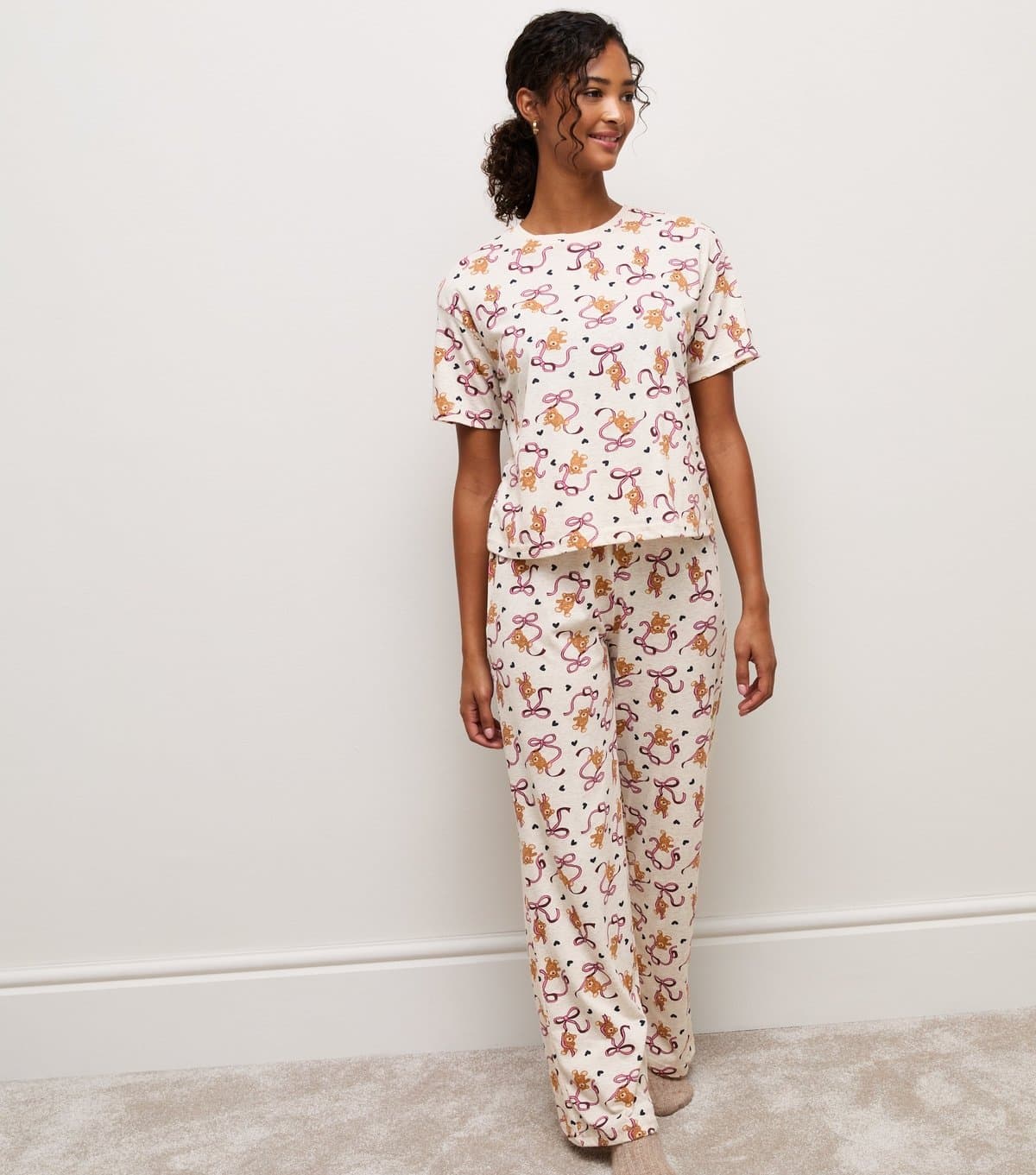 New Look Women's Cream Bear Bow Patterned Pyjama Trouser Set New Look