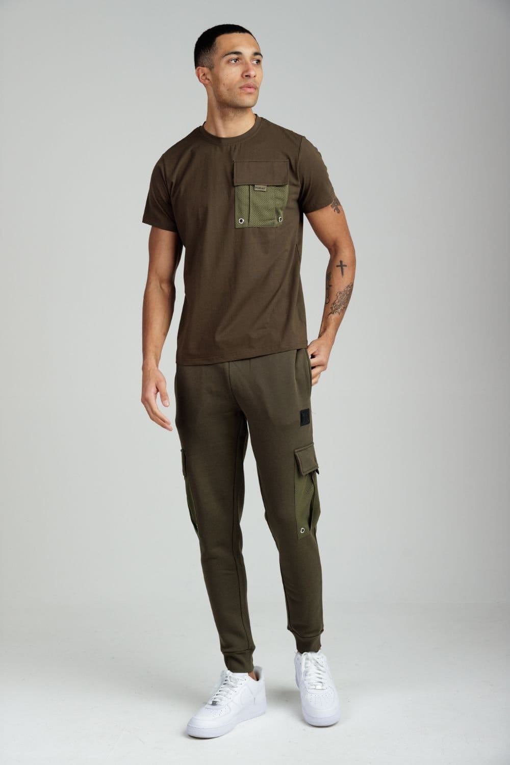 Foray Foray Men's Multi Pocket Utility Cargo Joggers in Khaki - 4