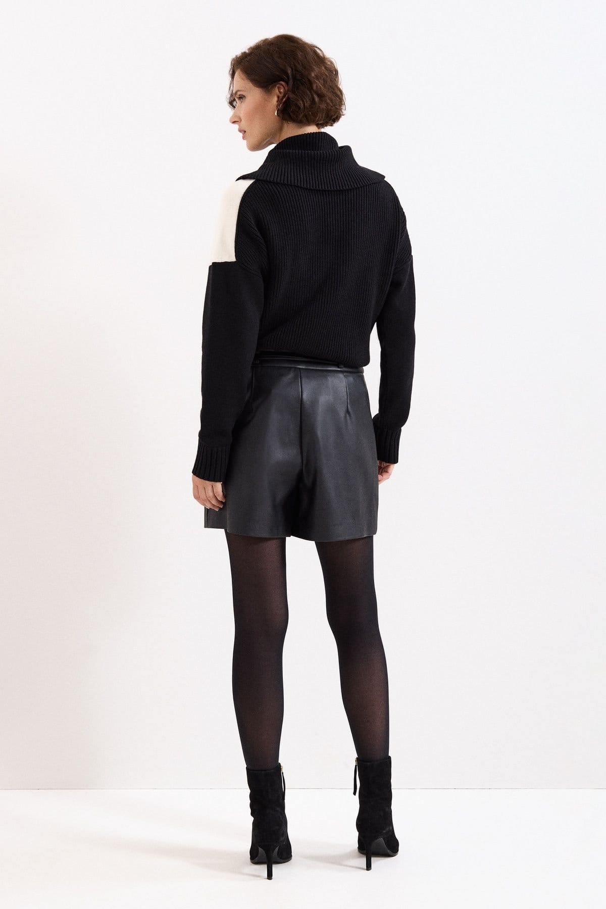 Phase Eight Phase Eight Women's Finlay Faux Leather Short in Black - 4