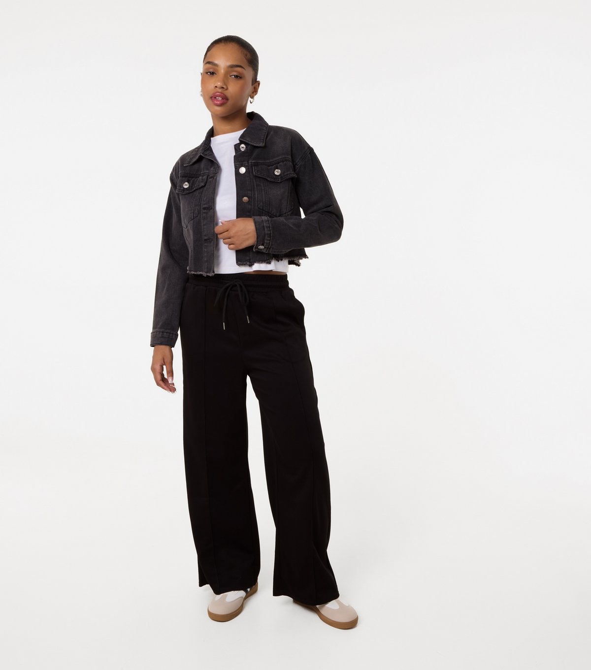 Pink Vanilla Women's Black Crop Denim Jacket Pink Vanilla New Look - 2