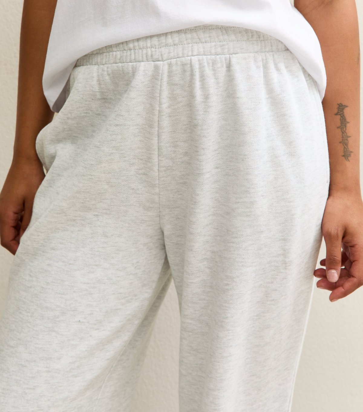 New Look Women's Petite Light Grey Jersey Wide Leg Joggers New Look - 2