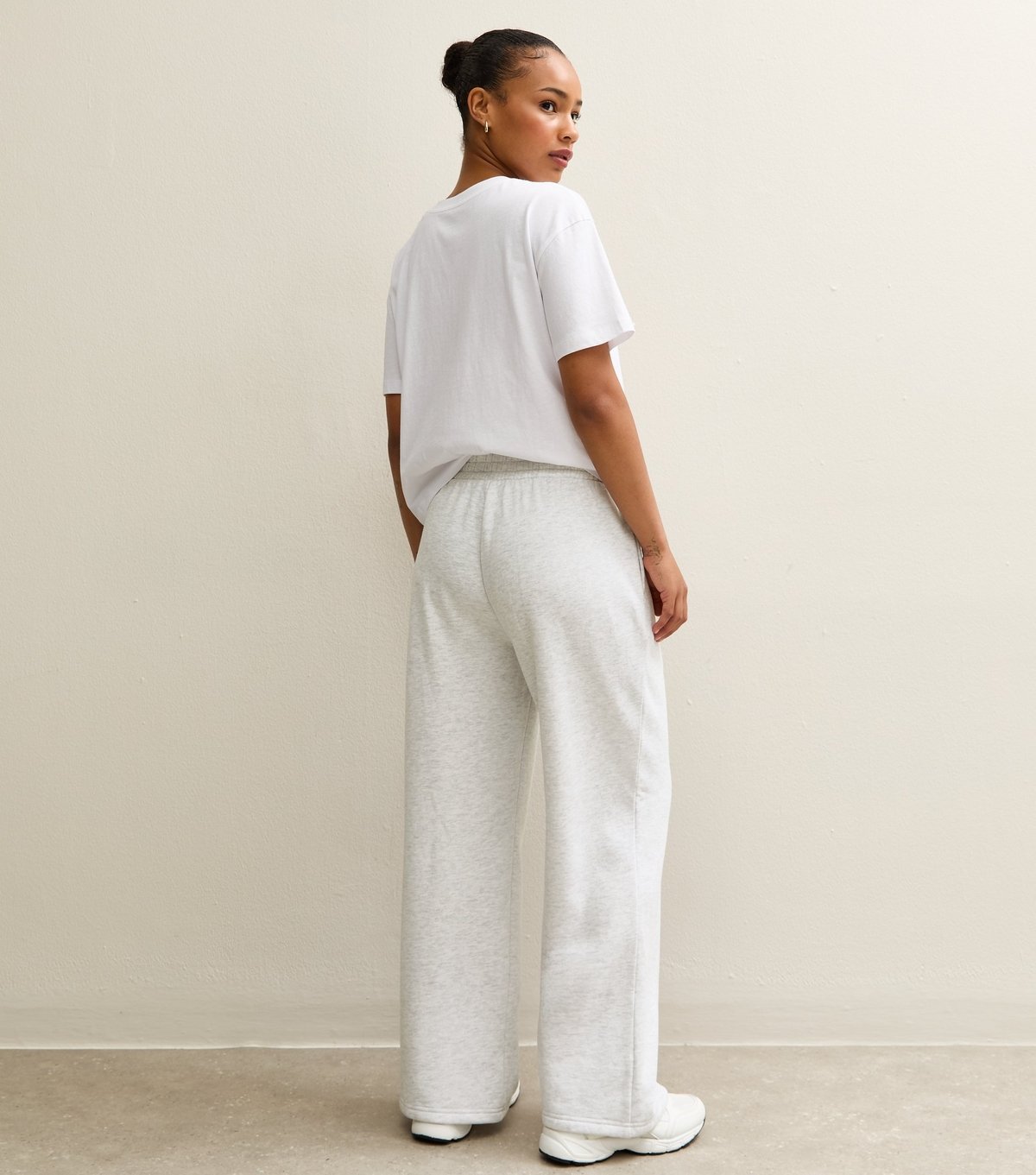 New Look Women's Petite Light Grey Jersey Wide Leg Joggers New Look - 4