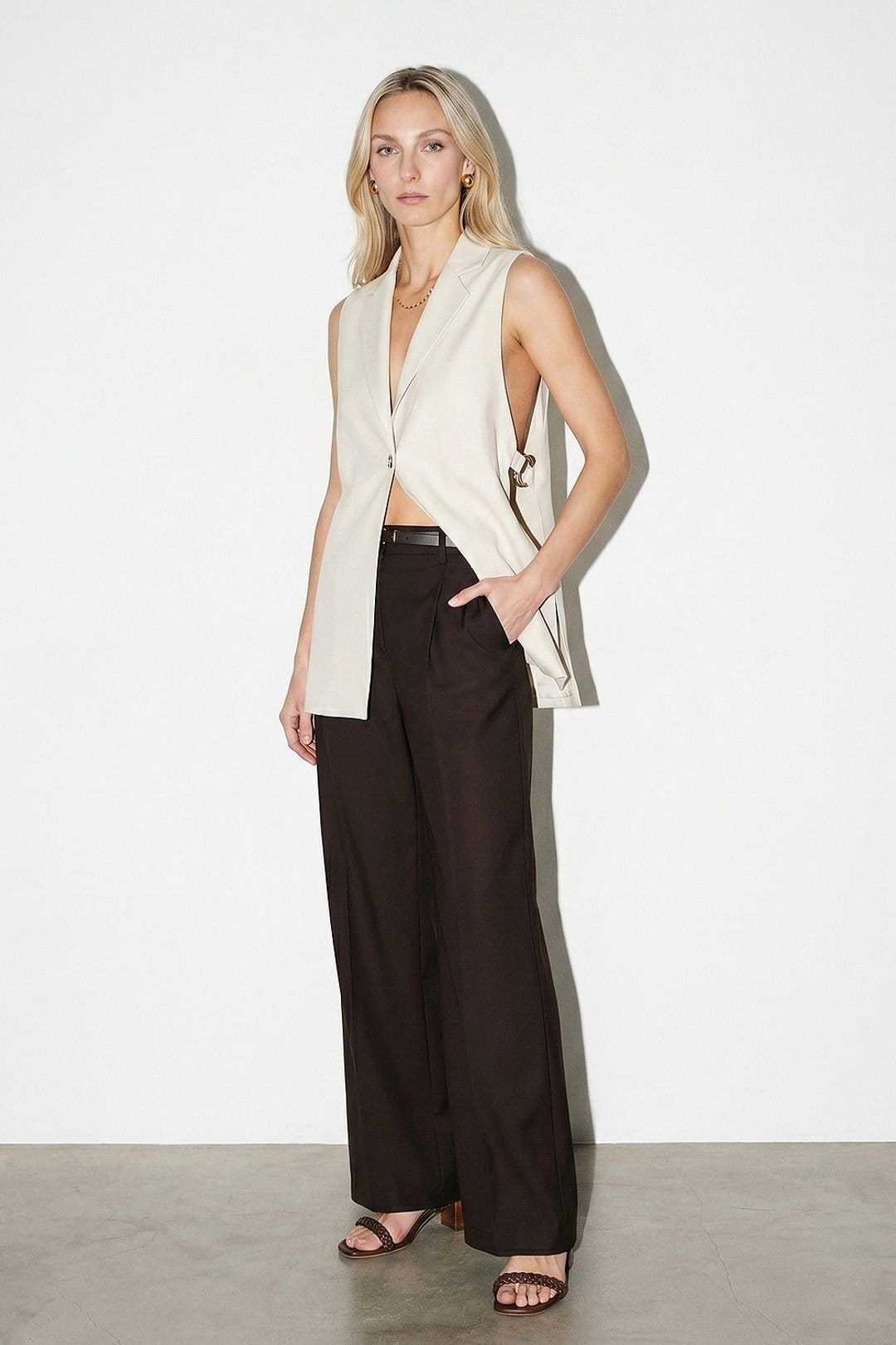 Dilvin Dilvin Women's Solid Shawl-collar Waistcoat in Medium Beige - 4