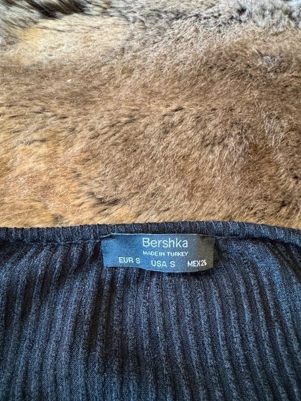 Bershka Bershka Black Ribbed Cropped Cardigan - Size S